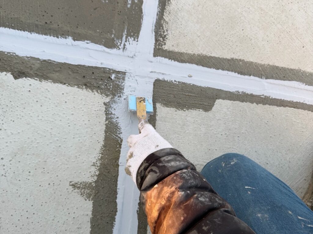 配管貫通部の雨漏り点検